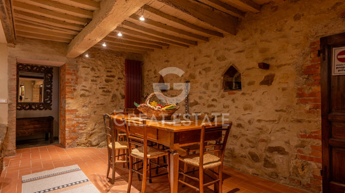 Image No.34-5 Bed Country House for sale