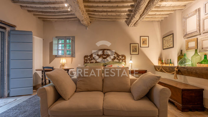 Image No.37-5 Bed Country House for sale