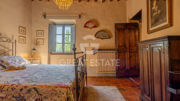 Image No.41-5 Bed Country House for sale