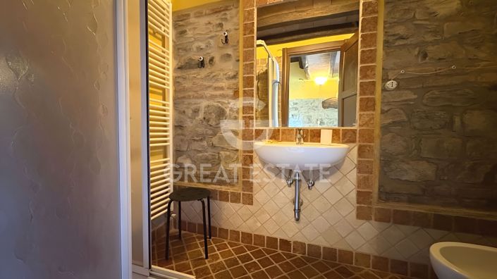 Image No.27-6 Bed Farmhouse for sale