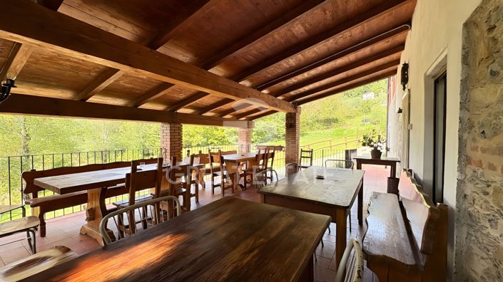 Image No.35-6 Bed Farmhouse for sale