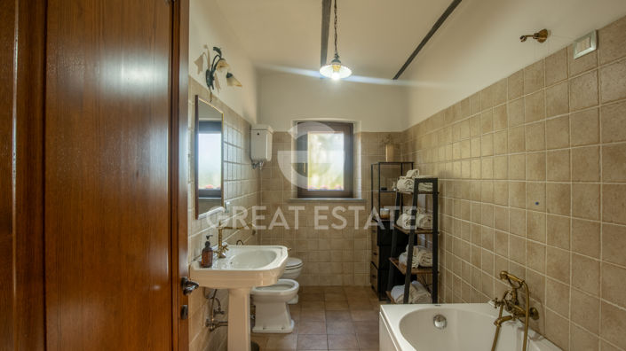 Image No.21-5 Bed Villa for sale