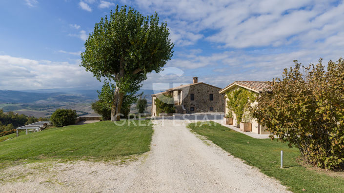 Image No.10-6 Bed Country House for sale