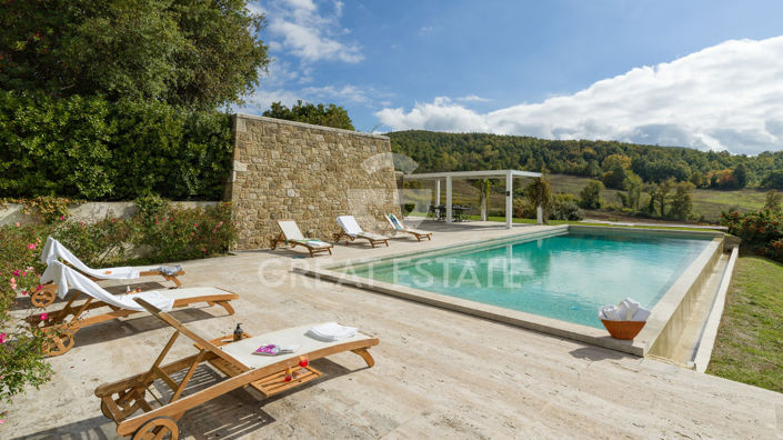 Image No.13-6 Bed Country House for sale