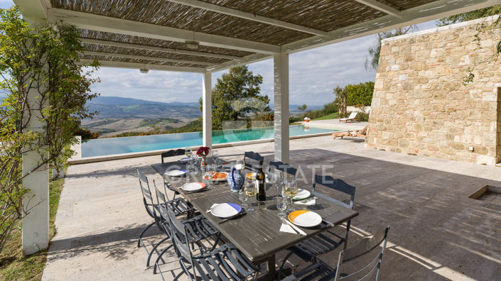 Image No.14-6 Bed Country House for sale