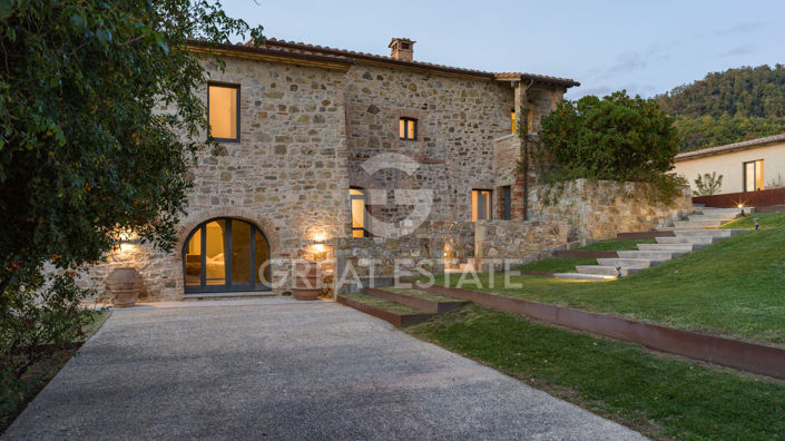 Image No.22-6 Bed Country House for sale