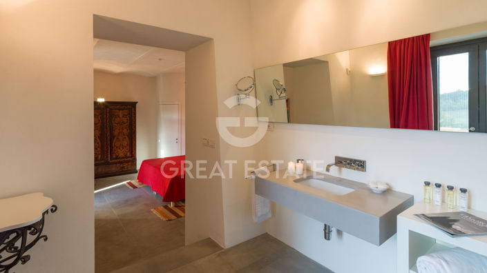 Image No.41-6 Bed Country House for sale