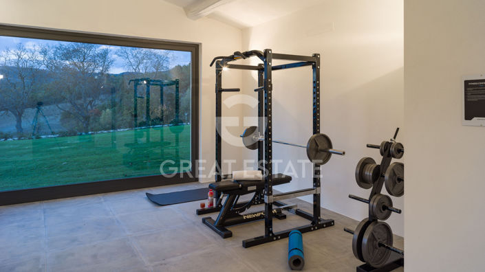 Image No.42-6 Bed Country House for sale