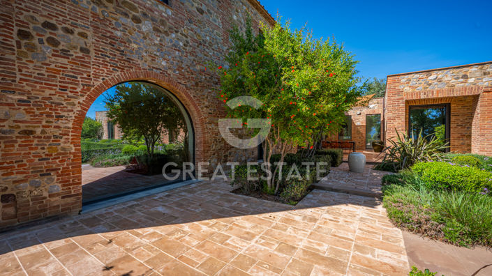 Image No.21-5 Bed Country House for sale