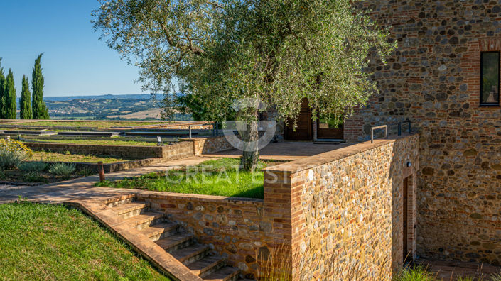 Image No.50-5 Bed Country House for sale