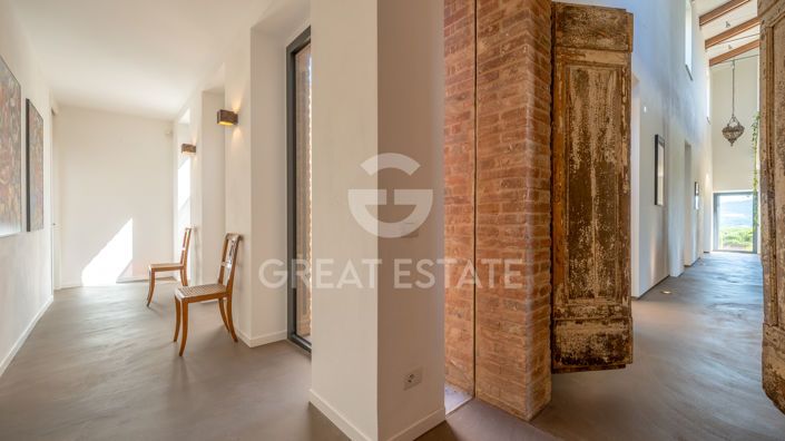 Image No.6-5 Bed Country House for sale