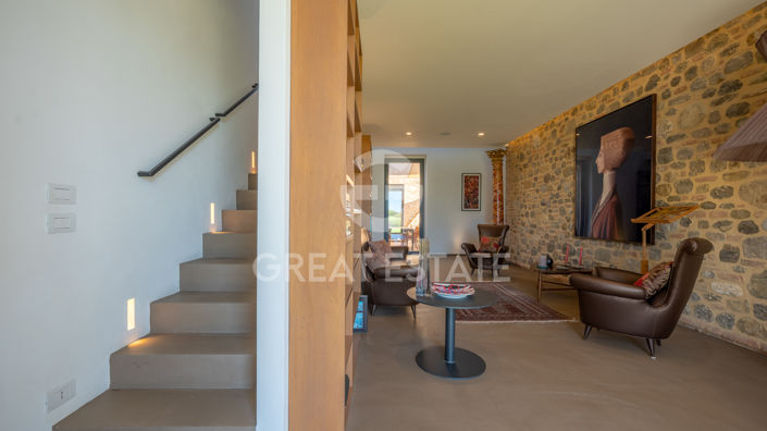 Image No.58-5 Bed Country House for sale