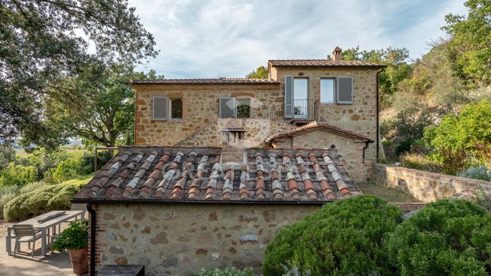 Image No.15-4 Bed Country House for sale