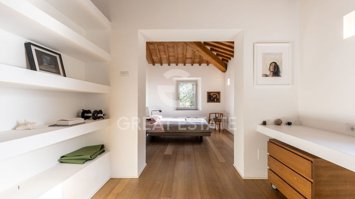 Image No.30-4 Bed Country House for sale