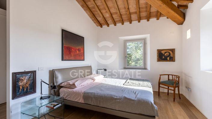 Image No.31-4 Bed Country House for sale