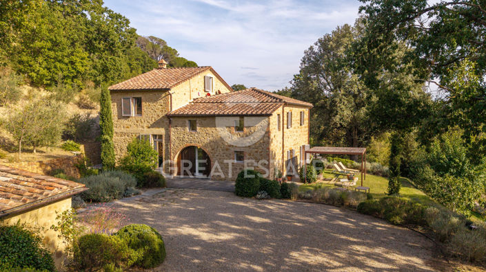 Image No.7-4 Bed Country House for sale