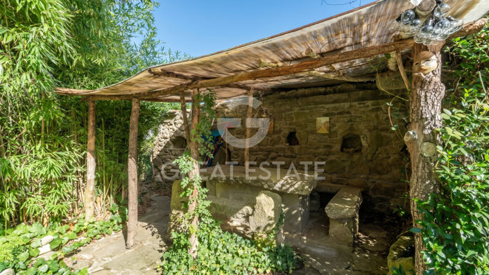 Image No.20-4 Bed Country House for sale