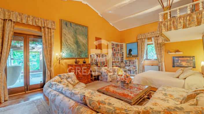 Image No.27-4 Bed Country House for sale