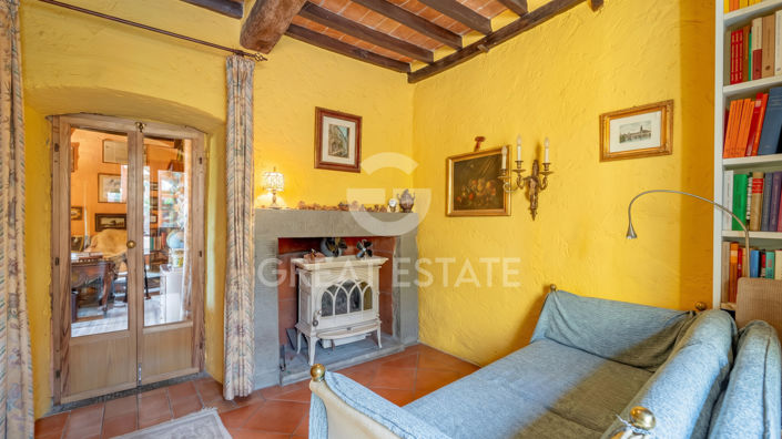 Image No.31-4 Bed Country House for sale