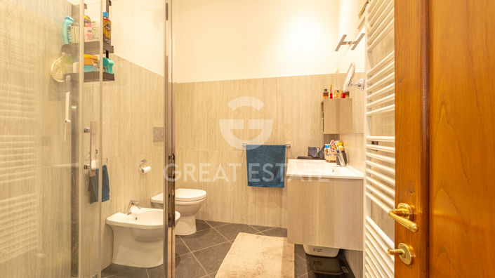 Image No.15-1 Bed Property for sale