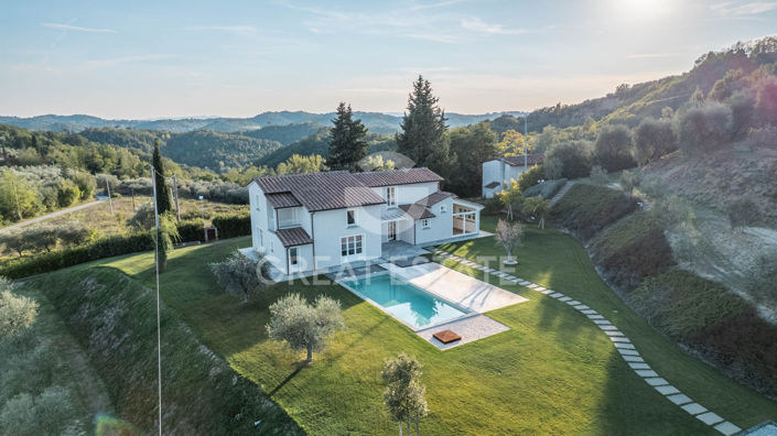Image No.9-3 Bed Country House for sale