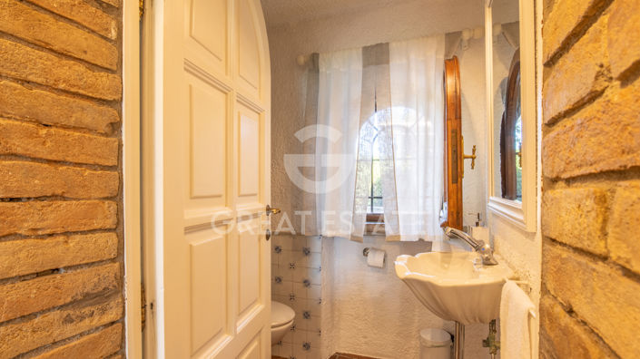 Image No.23-2 Bed Villa for sale