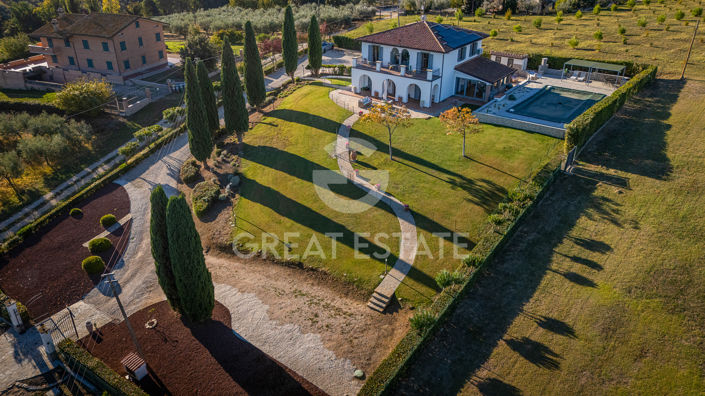 Image No.12-5 Bed Country House for sale