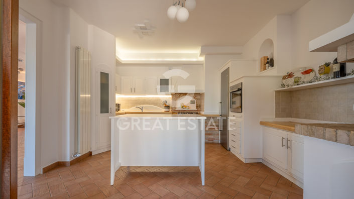 Image No.31-5 Bed Country House for sale