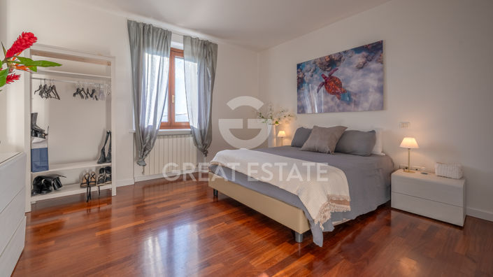 Image No.35-5 Bed Country House for sale