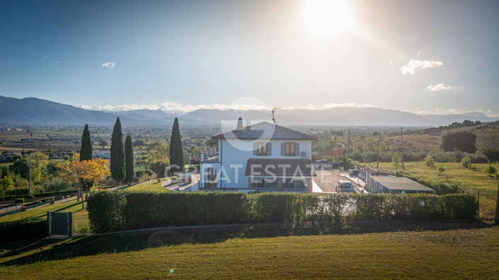 Image No.5-5 Bed Country House for sale