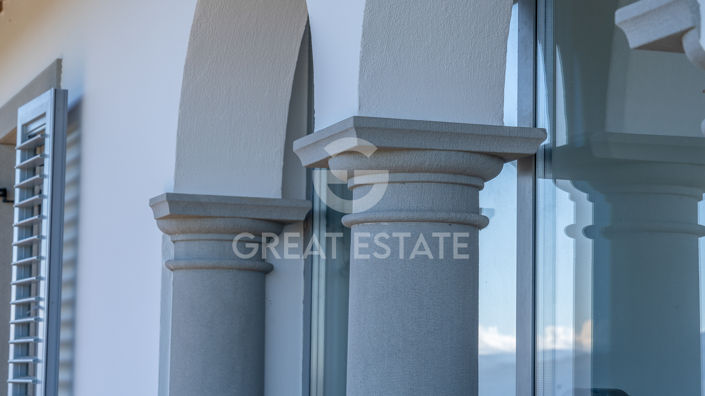 Image No.60-5 Bed Country House for sale