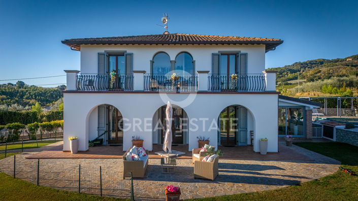 Image No.9-5 Bed Country House for sale