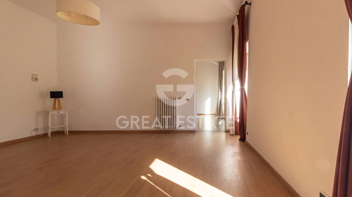 Image No.4-2 Bed Property for sale