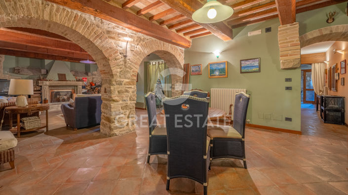 Image No.17-9 Bed Villa for sale