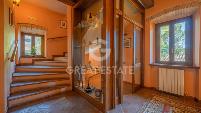 Image No.25-9 Bed Villa for sale