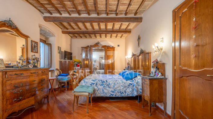 Image No.38-9 Bed Villa for sale