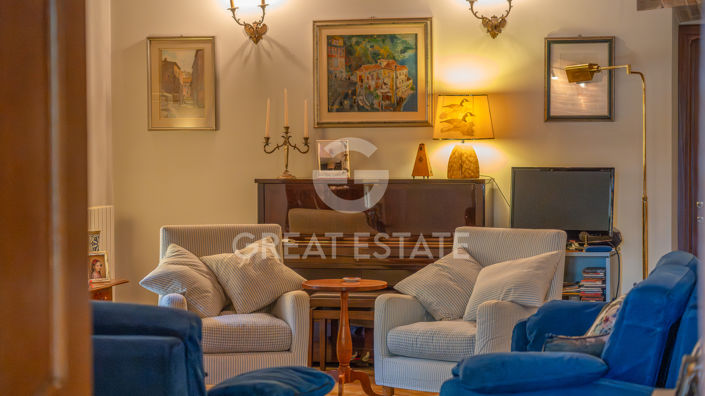 Image No.47-9 Bed Villa for sale