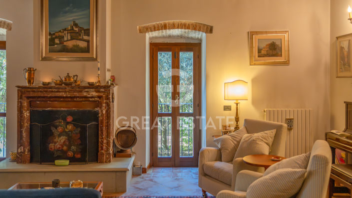 Image No.50-9 Bed Villa for sale
