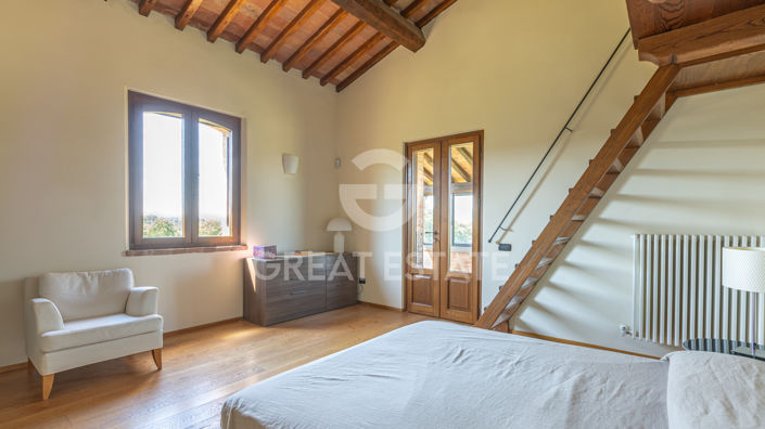Image No.31-7 Bed Country House for sale