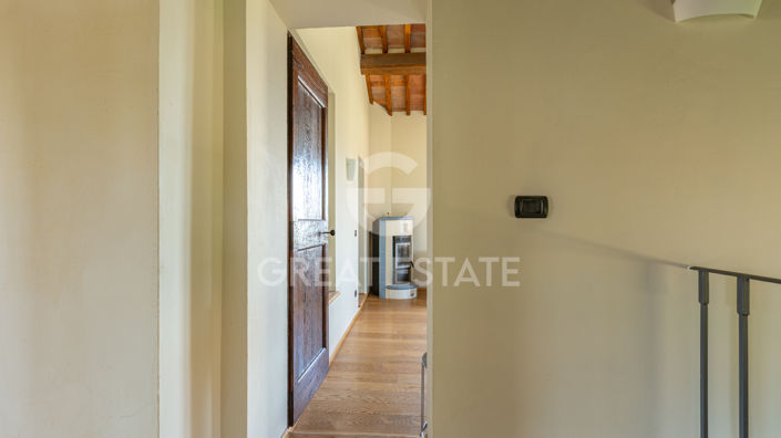 Image No.36-7 Bed Country House for sale