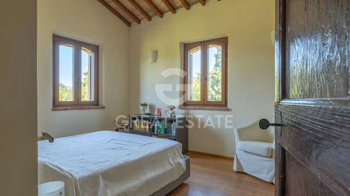 Image No.39-7 Bed Country House for sale