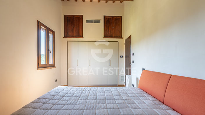 Image No.41-7 Bed Country House for sale