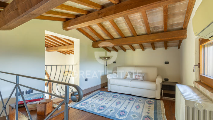Image No.55-7 Bed Country House for sale