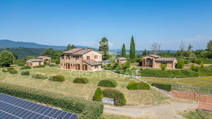 Image No.9-7 Bed Country House for sale