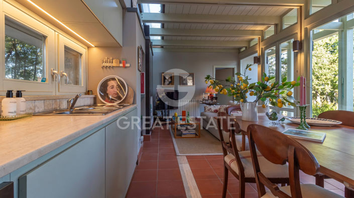 Image No.2-2 Bed Country House for sale
