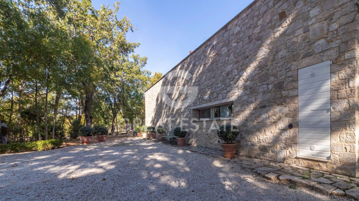Image No.20-2 Bed Country House for sale