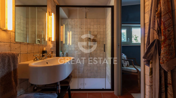 Image No.39-2 Bed Country House for sale