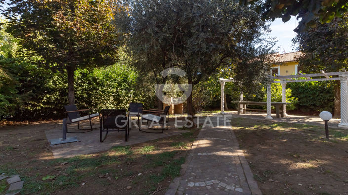 Image No.10-4 Bed Villa for sale