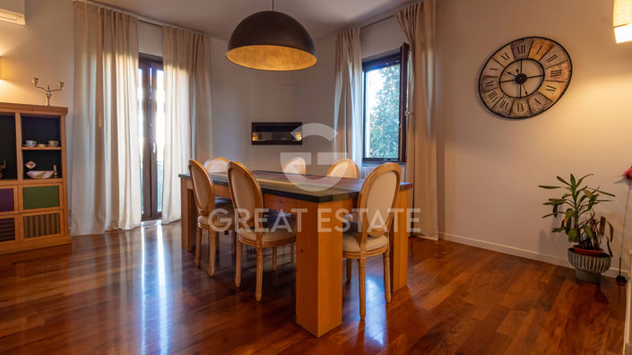 Image No.24-4 Bed Villa for sale