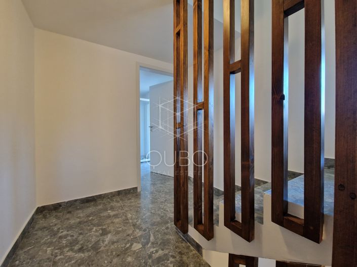 Image No.14-3 Bed House for sale